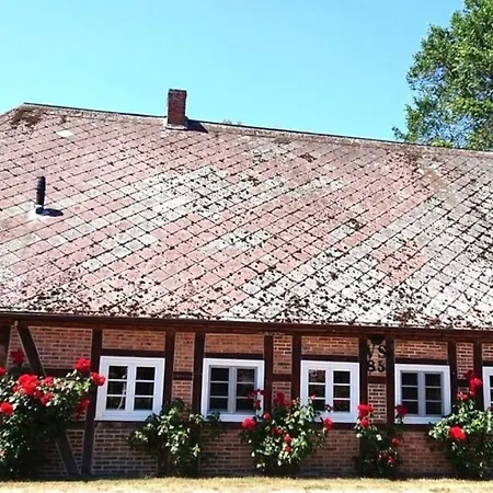 Lüdersburger Strasse 15b Apartment